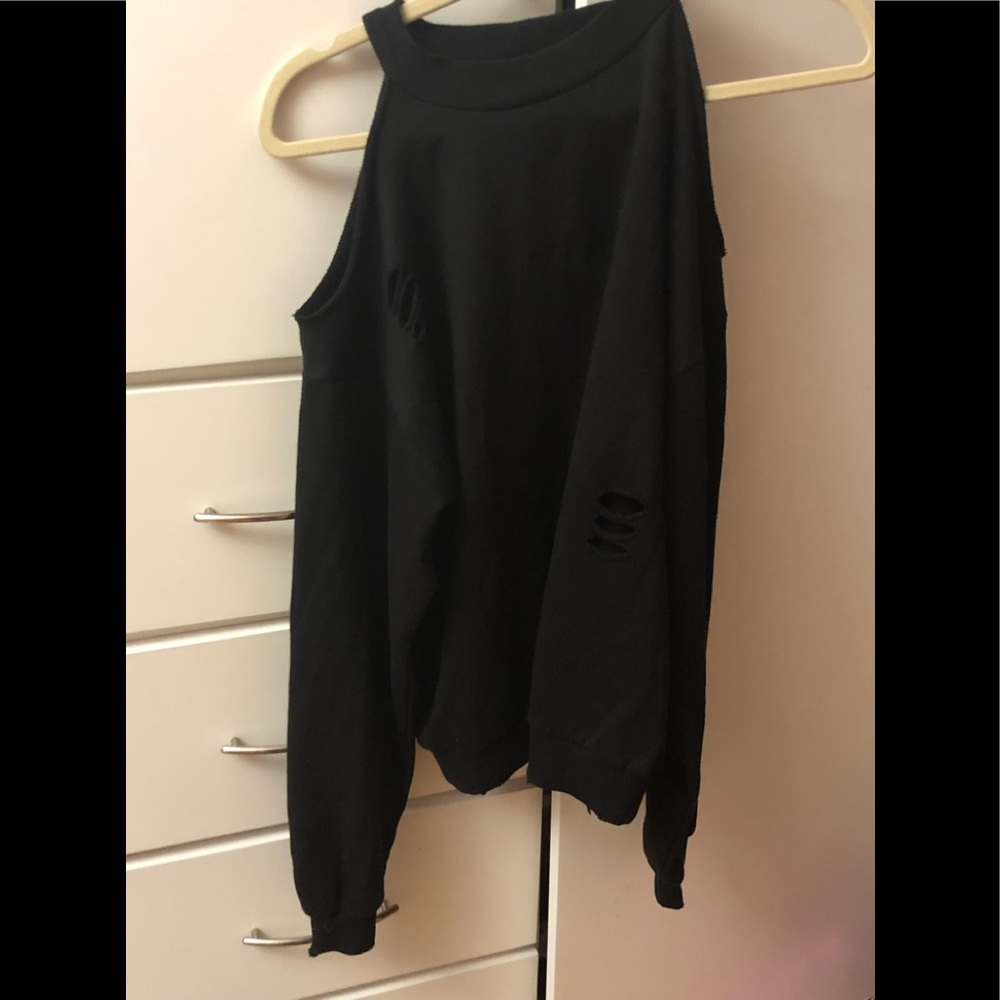 Mixology Distressed cold shoulder top